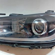 Load image into Gallery viewer, Frontscheinwerfer Hyundai Elantra 92101-F2 LED Links Scheinwerfer Headlight