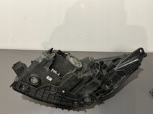 Laden Sie das Bild in den Galerie-Viewer, Frontscheinwerfer Ford Kuga CV44-13005-AG Xenon Rechts Scheinwerfer Headlight SCH8880258307tx