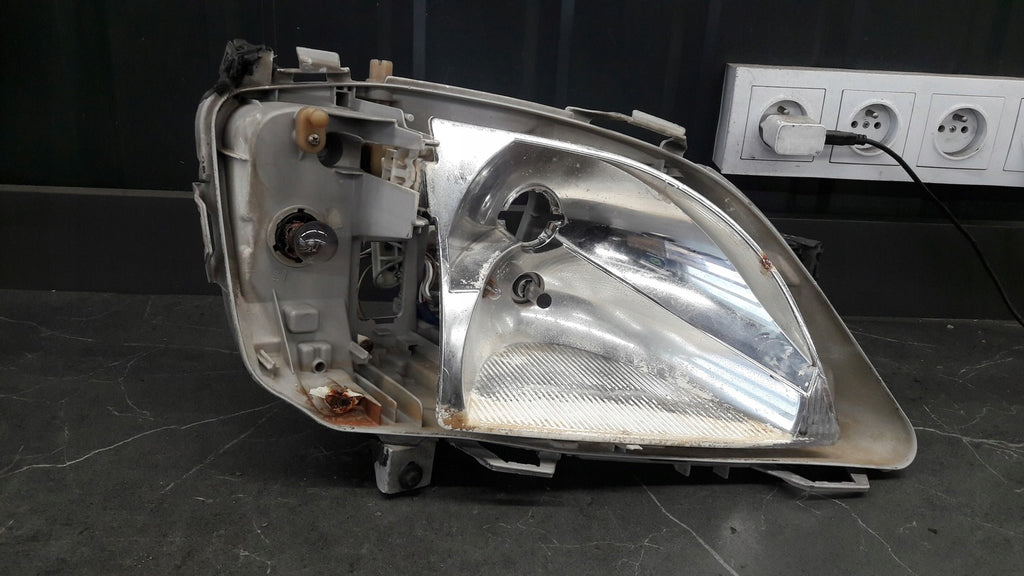 Frontscheinwerfer Mercedes-Benz Coupe 1305235299 Links Scheinwerfer Headlight