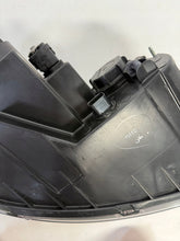 Load image into Gallery viewer, Frontscheinwerfer Hyundai Santa I Fe 92101-2BXXX Ein Stück (Rechts oder Links) SCH2593301897dk