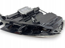 Laden Sie das Bild in den Galerie-Viewer, Frontscheinwerfer Seat Ateca 577941032C Vorderseite Scheinwerfer Headlight