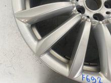 Load image into Gallery viewer, 1x Alufelge 19 Zoll 8.5" 5x112 25ET Glanz Silber 6861225 BMW 1 Rim Wheel FEL2214365005kl