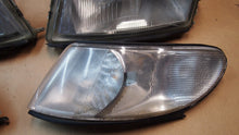 Load image into Gallery viewer, Frontscheinwerfer Saab 93 Ein Satz Scheinwerfer Headlight SCH1989953384xm
