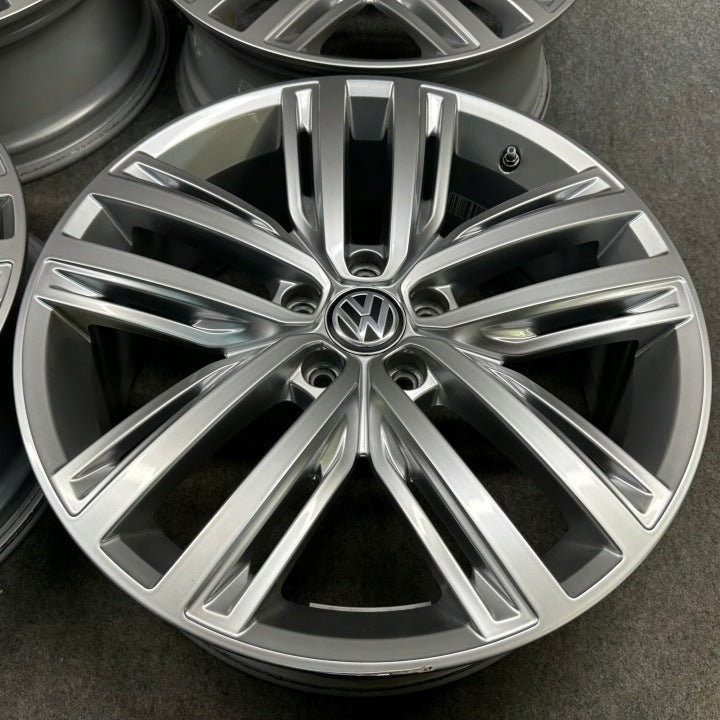 4x Alufelge 19 Zoll 7.0" 5x112 43ET Glanz Silber 5NA601025N VW Tiguan Rim Wheel FEL6684127630vh