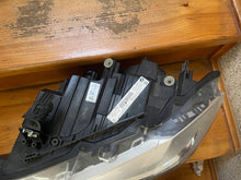 Load image into Gallery viewer, Frontscheinwerfer BMW F30 F31 7259525 Xenon Links Scheinwerfer Headlight SCH2012095452ya