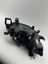 Laden Sie das Bild in den Galerie-Viewer, Frontscheinwerfer Cupra Born I 10F941007H Links Scheinwerfer Headlight SCH4595581038lc