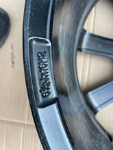 Laden Sie das Bild in den Galerie-Viewer, 1x Alufelge 16 Zoll 6.5&quot; 4x108 124R-001862 Rim Wheel