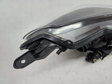 Laden Sie das Bild in den Galerie-Viewer, Frontscheinwerfer Toyota Yaris SPP8372 Links Scheinwerfer Headlight