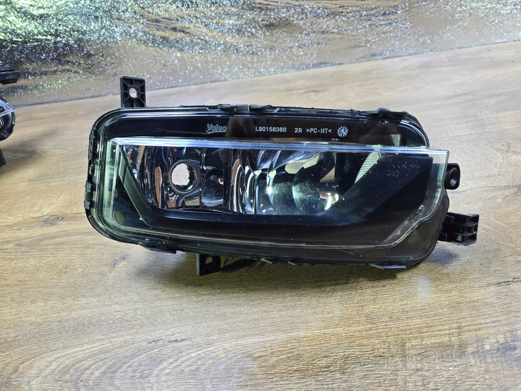 Frontscheinwerfer VW 7la 7LA941662C Rechts Scheinwerfer Headlight SCH8972370438hk