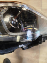 Load image into Gallery viewer, Frontscheinwerfer BMW X1 F48 63117472250-06 Rechts Scheinwerfer Headlight SCH5490648372lf