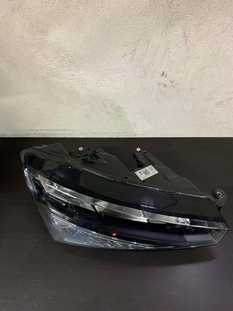 Frontscheinwerfer Skoda Scala 657941016 Rechts Scheinwerfer Headlight SCH6424765627qe