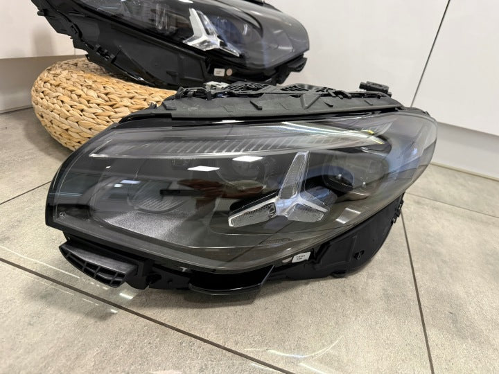 Frontscheinwerfer Mercedes-Benz Cla A1749064202 LED Rechts oder Links SCH7024610883im