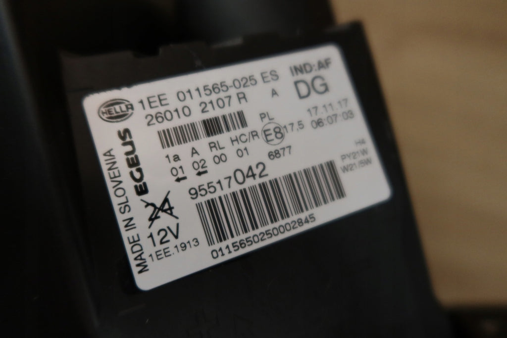 Frontscheinwerfer Opel Vivaro Trafic III 260104107 Xenon Rechts Headlight