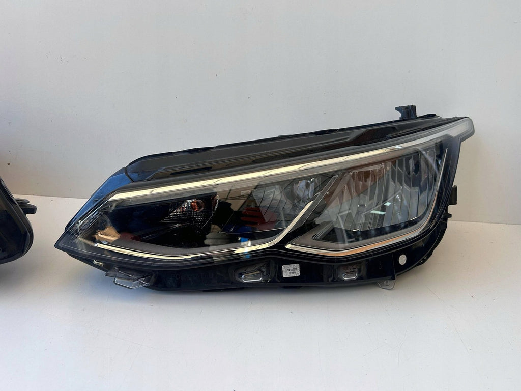 Frontscheinwerfer VW Golf VIII 5H1941006C 5H1941005C Rechts oder Links SCH6825650349un