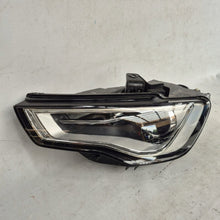 Laden Sie das Bild in den Galerie-Viewer, Frontscheinwerfer Audi A3 8V0941005 Xenon Links Scheinwerfer Headlight SCH5067840461wg
