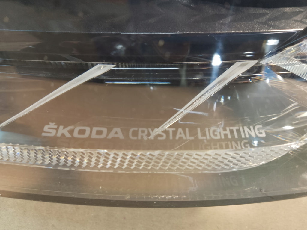 Frontscheinwerfer Skoda Fabia IV 6VB941015A FALSE Scheinwerfer Headlight SCH9626082748qx