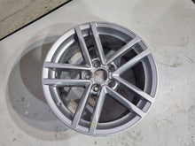 Laden Sie das Bild in den Galerie-Viewer, 1x Alufelge 17 Zoll 8.5" 5x112 50ET Glanz Silber 8S0601025A Audi Tt Rim Wheel FEL1764568543hf