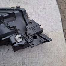 Laden Sie das Bild in den Galerie-Viewer, Frontscheinwerfer Mitsubishi Outlander III FALSE Scheinwerfer Headlight SCH5561823981es