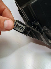 Laden Sie das Bild in den Galerie-Viewer, Frontscheinwerfer Dacia Duster 260609367R LED Ein Stück (Rechts oder Links)