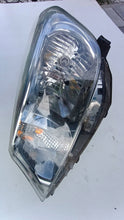 Load image into Gallery viewer, Frontscheinwerfer Toyota Yaris Ein Stück (Rechts oder Links) Headlight SCH8766946790zr