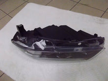 Laden Sie das Bild in den Galerie-Viewer, Frontscheinwerfer Opel Zafira C Vivaro 9847209980 Links Scheinwerfer Headlight SCH1682075694ph