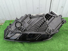 Laden Sie das Bild in den Galerie-Viewer, Frontscheinwerfer Audi Q7 4M0941036 LED Rechts Scheinwerfer Headlight SCH3090309602vo