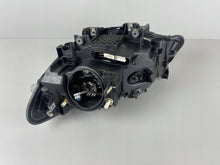 Laden Sie das Bild in den Galerie-Viewer, Frontscheinwerfer BMW 2 F22 F87 7304466-09 Xenon Ein Stück (Rechts oder Links) SCH6123007403gk