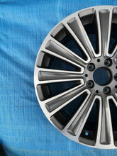 Load image into Gallery viewer, 1x Alufelge 19 Zoll 8.0&quot; 5x112 38ET A2534011100 Mercedes-Benz Glc Rim Wheel