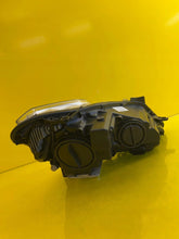 Laden Sie das Bild in den Galerie-Viewer, Frontscheinwerfer Mercedes-Benz A207 A2078200159 Xenon Links Headlight SCH7400397671sj