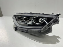 Load image into Gallery viewer, Frontscheinwerfer Toyota Yaris K0-8EU Rechts Scheinwerfer Headlight SCH6950426826em