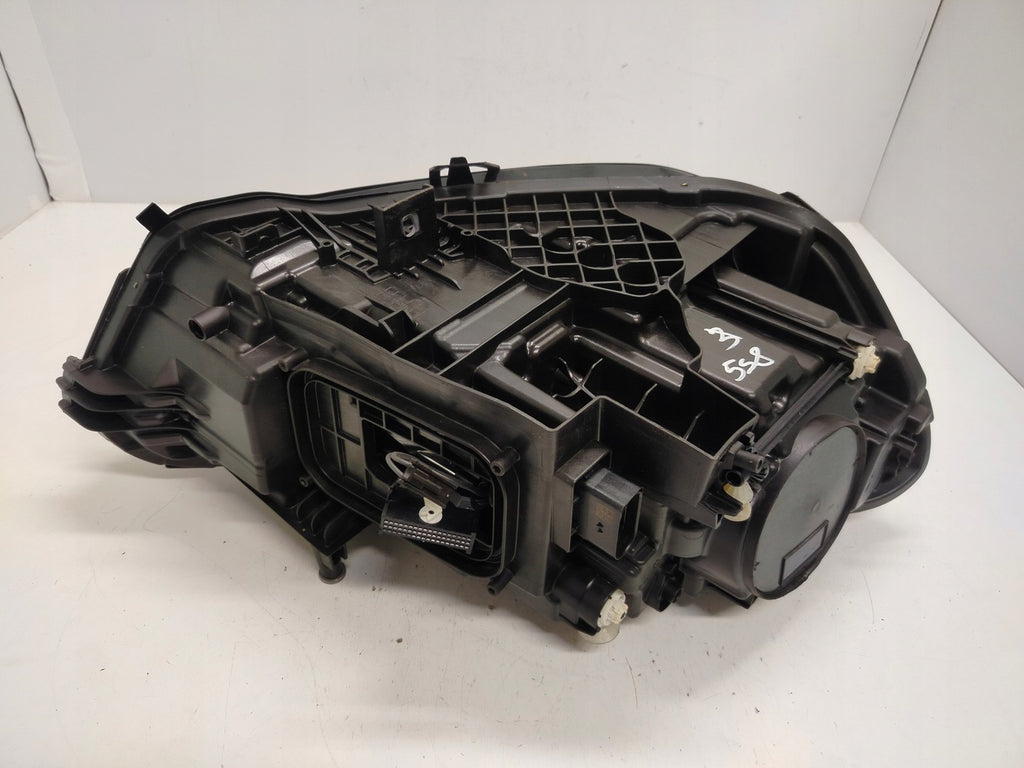 Frontscheinwerfer Mercedes-Benz Cla Full LED Ein Stück (Rechts oder Links) SCH8679397107hm