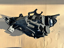 Laden Sie das Bild in den Galerie-Viewer, Frontscheinwerfer Citroën Berlingo 9682828180 Rechts Scheinwerfer Headlight SCH8379348752np
