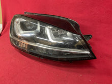 Load image into Gallery viewer, Frontscheinwerfer VW Golf VII 5G1941032 90024314 Xenon Rechts Headlight SCH2682232568bl