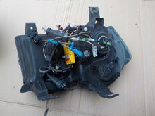 Laden Sie das Bild in den Galerie-Viewer, Frontscheinwerfer Jeep Grand Cherokee III Wh Wk Ein Stück (Rechts oder Links)