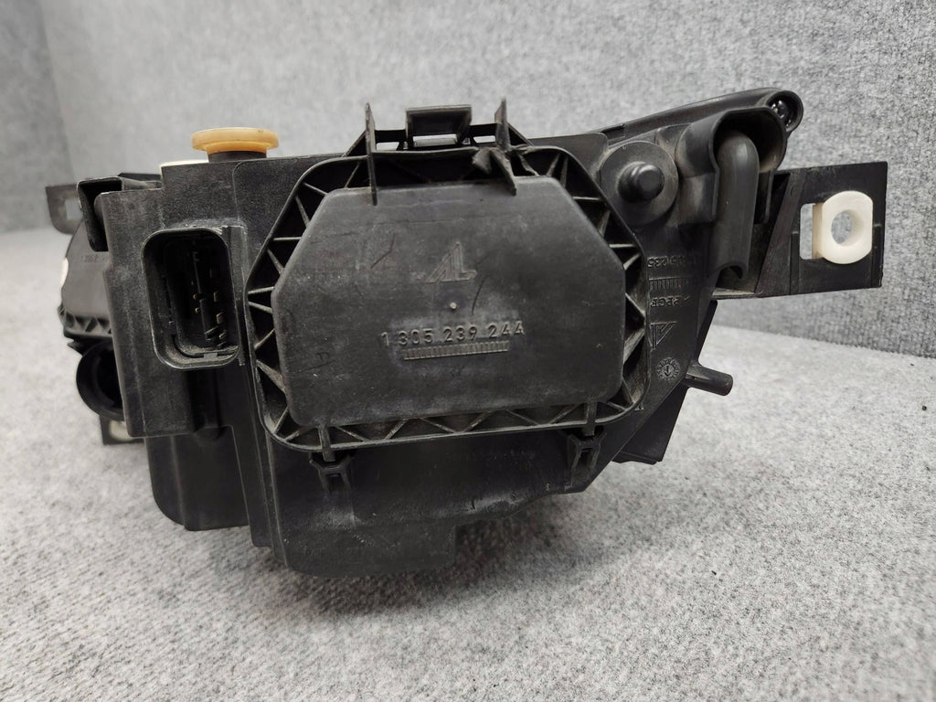 Frontscheinwerfer BMW 6 E63 E64 7165982SCZ 1305235824 Xenon Rechts Headlight SCH8339378213hv
