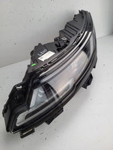 Laden Sie das Bild in den Galerie-Viewer, Frontscheinwerfer Land Rover Range Evoque L551 II K8D2-13W030-HF LED Links SCH7983225408dq