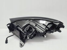 Laden Sie das Bild in den Galerie-Viewer, Frontscheinwerfer Skoda Enyaq 5LB941016H Rechts Scheinwerfer Headlight