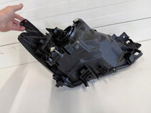 Laden Sie das Bild in den Galerie-Viewer, Frontscheinwerfer Mazda 2 Dj Links Scheinwerfer Headlight SCH1963455590ex