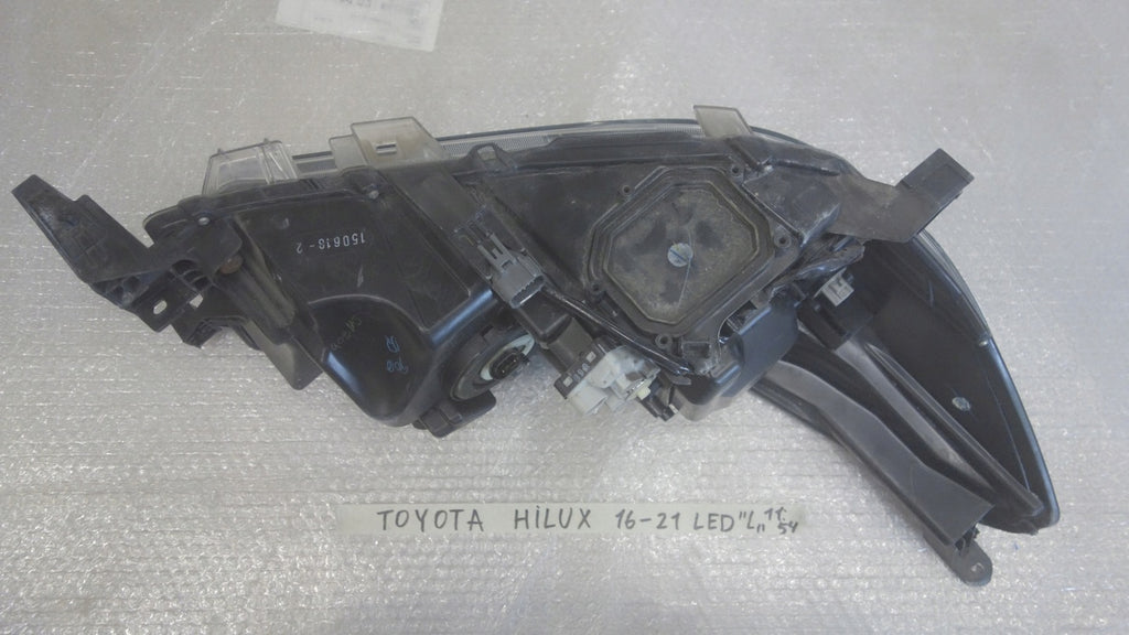 Frontscheinwerfer Toyota Hilux VIII LED Links Scheinwerfer Headlight SCH2281659128zg