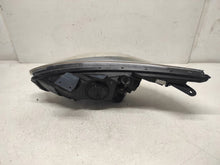 Laden Sie das Bild in den Galerie-Viewer, Frontscheinwerfer Kia Carens IV 92102A4 LED Rechts Scheinwerfer Headlight