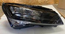 Laden Sie das Bild in den Galerie-Viewer, Frontscheinwerfer Skoda Superb 941016C Full LED Rechts Scheinwerfer Headlight