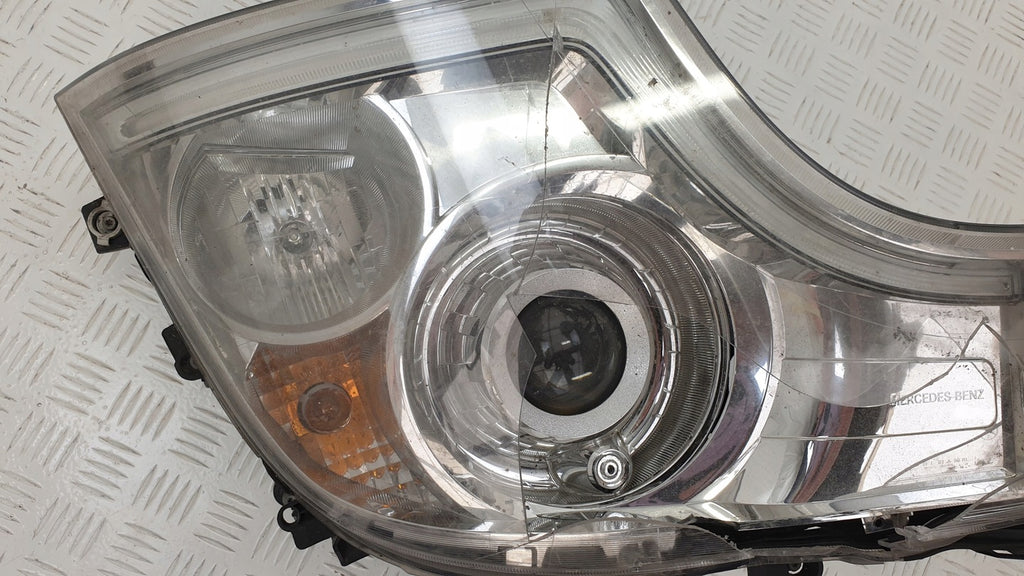 Frontscheinwerfer Mercedes-Benz A9618205239 A9618205339 Rechts Headlight