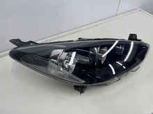Laden Sie das Bild in den Galerie-Viewer, Frontscheinwerfer Mazda II K244251030 Rechts Scheinwerfer Headlight SCH8794315489du