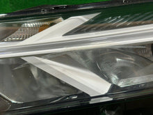 Load image into Gallery viewer, Frontscheinwerfer Dacia Sandero III Jogger 260602561R-M-CAR LED Links Headlight