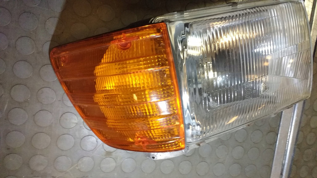 Frontscheinwerfer Mercedes-Benz R107 Rechts Scheinwerfer Headlight