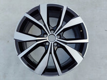 Laden Sie das Bild in den Galerie-Viewer, 1x Alufelge 18 Zoll 7.0" 5x100 39ET Glanz Schwarz 2G7601025F VW Taigo Rim Wheel FEL3353150589ws