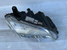 Laden Sie das Bild in den Galerie-Viewer, Frontscheinwerfer Mercedes-Benz X204 W204 A2048206959 Rechts Headlight SCH7189285636oh