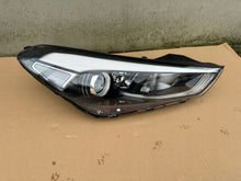 Laden Sie das Bild in den Galerie-Viewer, Frontscheinwerfer Hyundai Tucson 92102-D7100 Rechts Scheinwerfer Headlight SCH1112128109ef