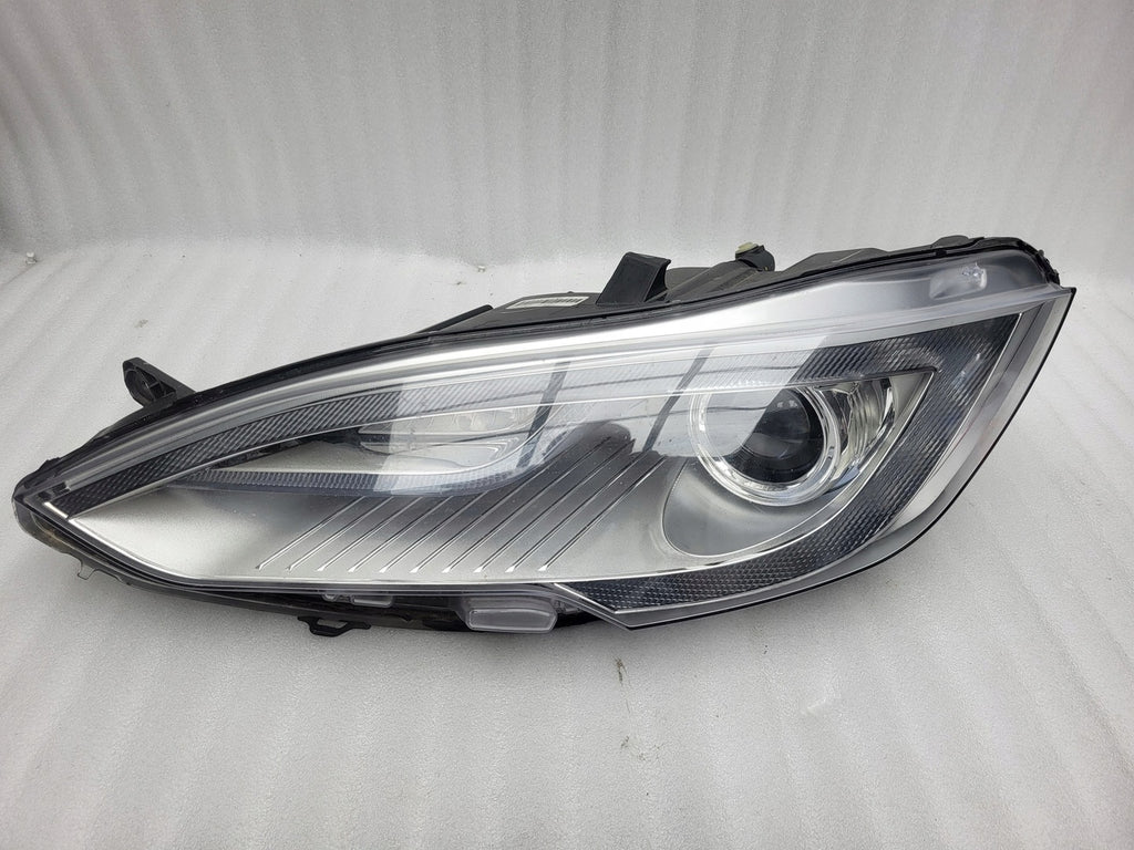 Frontscheinwerfer Tesla Model S 1012224-00-C Xenon Ein Stück (Rechts oder Links)