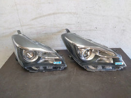 Frontscheinwerfer Toyota Yaris LED Rechts Scheinwerfer Headlight